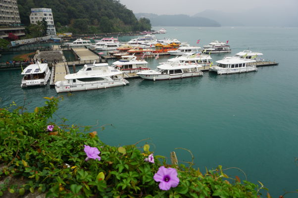 Jazero Slnka a Mesiaca (Sun Moon Lake) na Taiwane