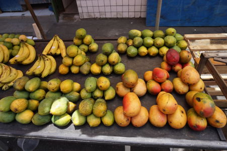 Čerstvé ovocie na tržnici v São José