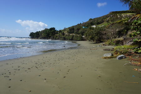 Goldsborough Bay - jedna z nespočetných pláží na juhu ostrova