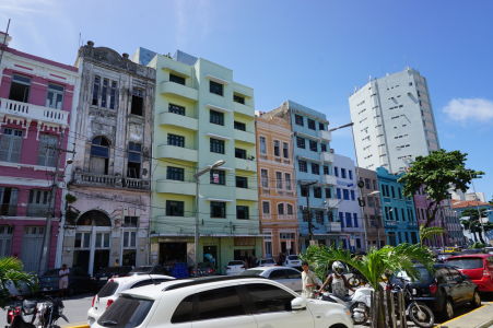 Farebné budovy v historickom centre Recife