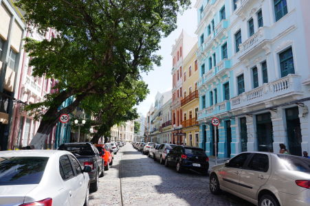 Farebné budovy v historickom centre Recife