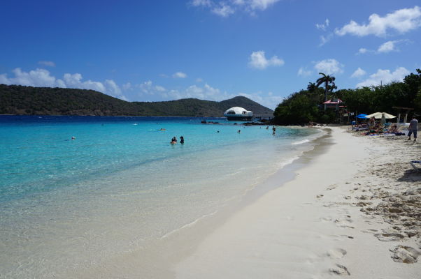 Pláž Coki Beach na ostrove Svätý Tomáš