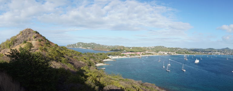 Výhľad na záliv Rodney Bay z pevnosti Fort Rodney