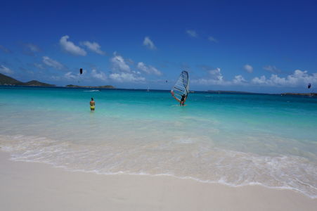 Pláž Orient Beach - na svoje si tu prídu napríklad aj windsurferi