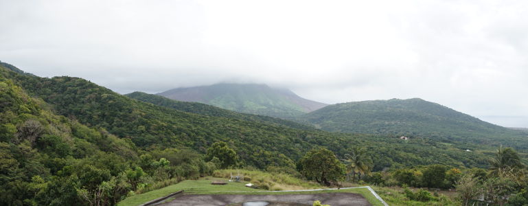 Sopka Soufriére ukrytá v oblakoch