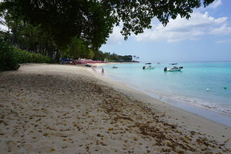 Pláž Sandy Lane Beach na Barbadose