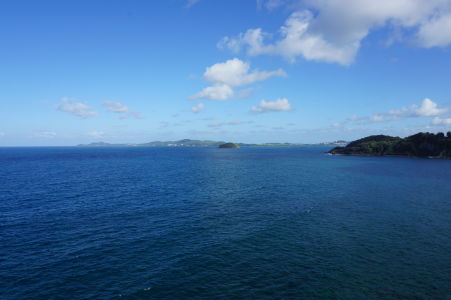 Výhľad na more z ostrovčeka Îlet Sainte-Marie