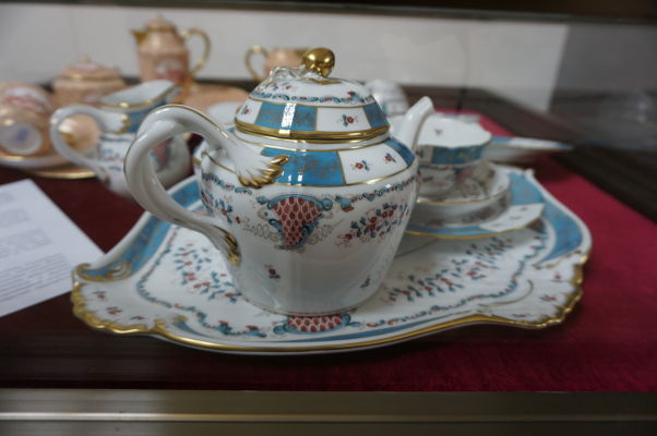 Národné múzeum histórie Moldavska - porcelánová expozícia