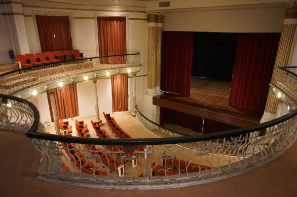 Divadlo Petra V. (Teatro Dom Pedro V) v Macau - prvé európske divadlo na Ďalekom východe