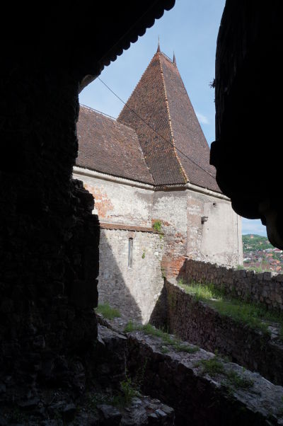 Jedna z veží Korvínovho hradu v Hunedoare