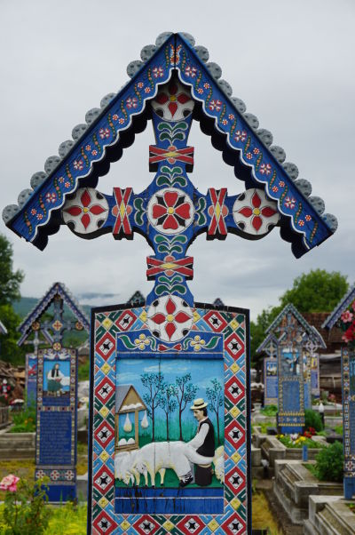 Veselý cintorín v Săpânțe - Trochu dvojzmyselný obrázok, pravdepodobne pastiera