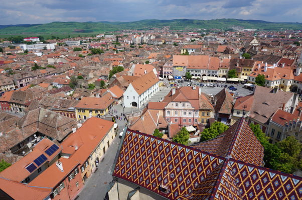 Výhľad na Sibiu z veže Evanjelickej katedrály sv. Márie