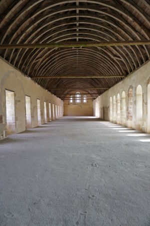 Ubytovňa mníchov (dormitórium) - všetci spali v jednej miestnosti, strop pochádza z 15. storočia a pripomína prevrátenú loď