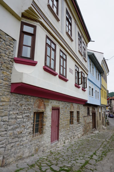 Ulica v centre vo Velikom Tarnove