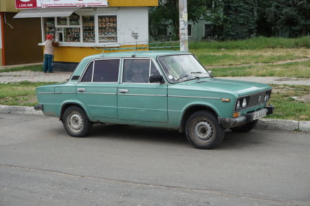 Staré Lady a Moskviče navodzujú sovietsku atmosféru ešte viac