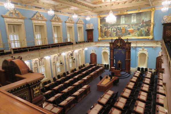Dolná komora parlamentu v Québecu (Národné zhromaždenie - Salle Assembleé Nationale)