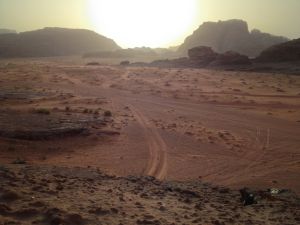 Západ Slnka v púšti Wádí Ram