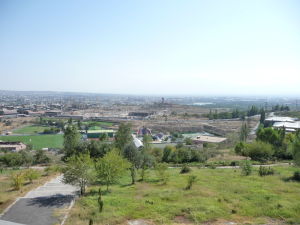 Pohľad na Jerevan z vrchu Cicernakaberd