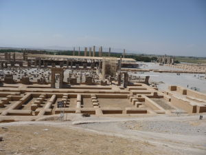 Pohľad na Persepolis od kráľovských hrobiek