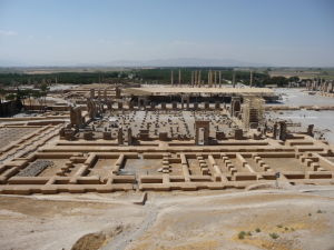 Pohľad na Persepolis od kráľovských hrobiek