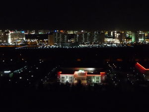 Pohľad na Biele mesto v noci