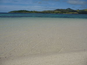 Kokosová pláž na Tavewe - Oproti Korytnačí ostrov (Turtle Island) známy z filmu Modrá lagúna
