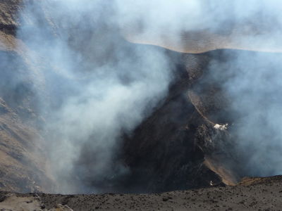 Výbuch v kráteri