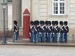 Námestie Amalienborg - Výmená kráľovskej stráže