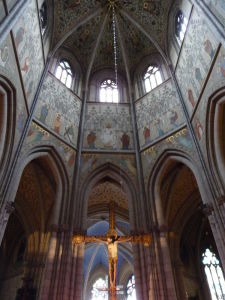 Uppsalská katedrála - Čelo hlavnej lode s freskami