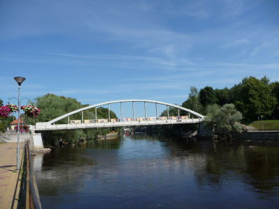 Promenáda pri rieke Emajõgi