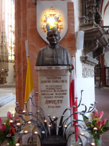 Pamätnik pri príležitosti kanonizácie Jána Pavla II.