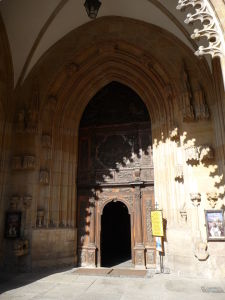 Vroclavská katedrála Jána Krstiteľa - Vstupný portál