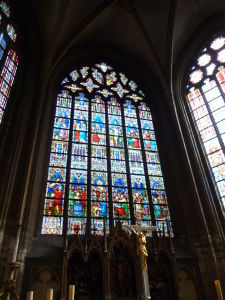 Farebné okná katedrály