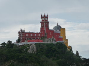 Palác Pena (priblížený pohľad z Maurského hradu)
