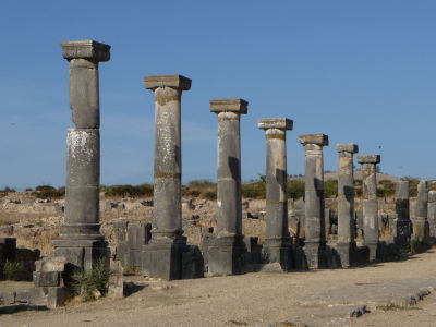 Hlavná ulica Decumanus Maximus lemovaná stĺporadím