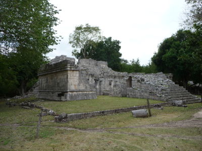 Zvyšky budov v Chichén Itzá