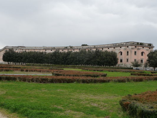 Bočné krídlo kráľovského paláca Reggia v Caserte