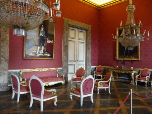 Jedna z miestností v kráľovskom paláci Reggia di Caserta