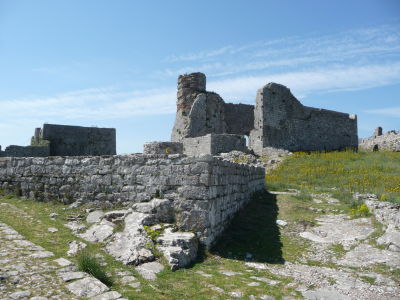 Niekdajšia mešita s jedným minaretom, predtým kostol