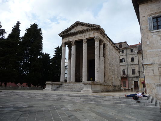 Augustov chrám na bývalom rímskom fóre v Pule
