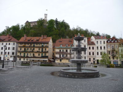 Pohľad na hrad zo starého mesta