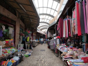 Tržnica v starom meste Akko