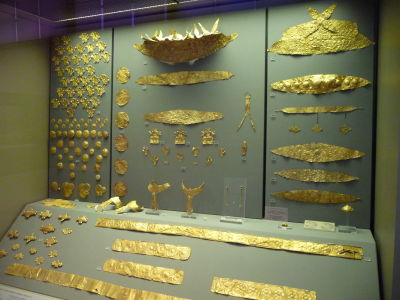 Zlaté artefakty