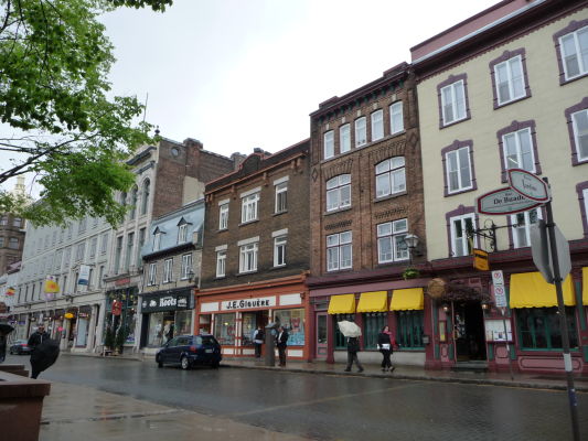 Kamenné uličky dolnej časti (Basse-Ville) Québecu
