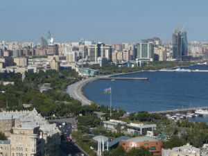 Výhľad na mesto z parku pri Plamenných vežiach