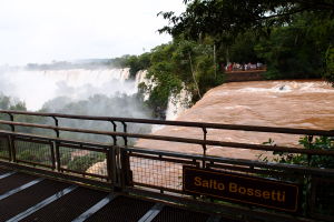 Vodopády Iguazú - V Argentíne sa k nim dostanete naozaj blízko