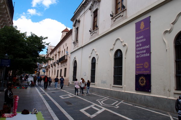 Pôvodné sídlo Národnej univerzity v Córdobe, dnes Múzeum histórie - súčasť Jezuitského bloku (Manzana Jesuítica) v Córdobe, pamiatka UNESCO
