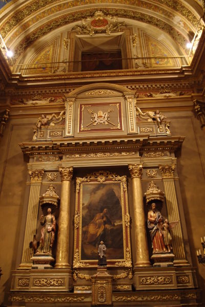 Katedrála Nanebovstúpenia Panny Márie v Córdobe - I v bočných kaplnkách sa nešetrilo na dekoráciach