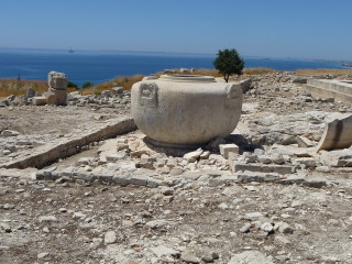 Vodná nádrž na akropoli v Amathuse