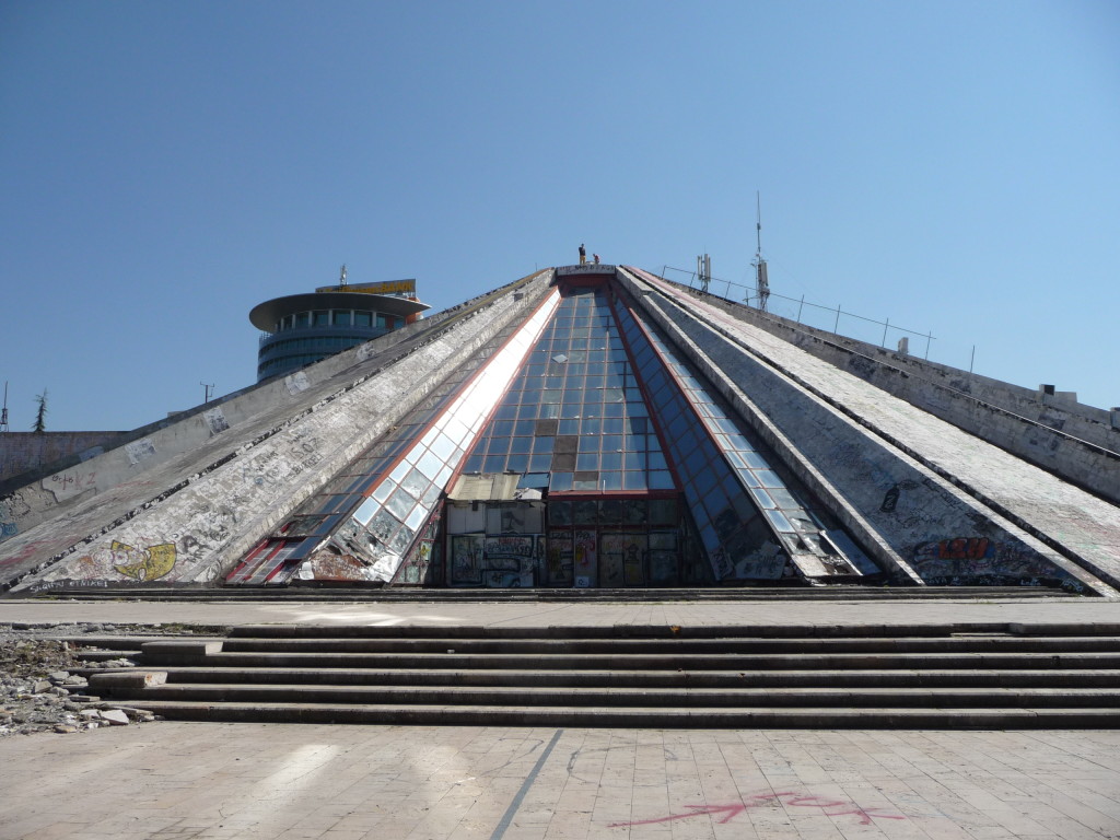 Medzinárodné centrum kultúry - Pyramída